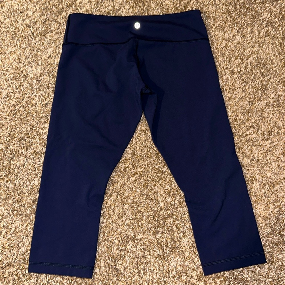 Lululemon Align Crop High Rise Capri Workout Leggings True Navy Blue 6 Small